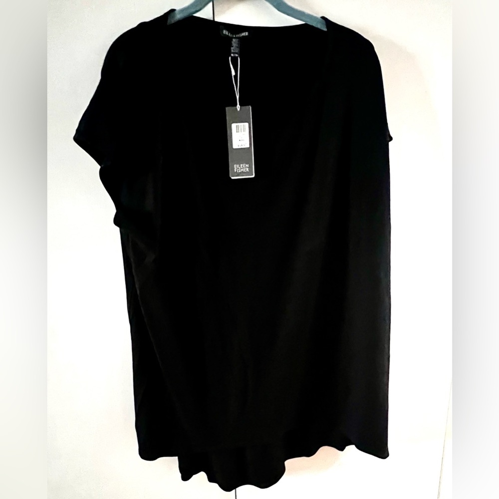 NWT!  Eileen Fisher Swingy Black Short Sleeve Women's Tee